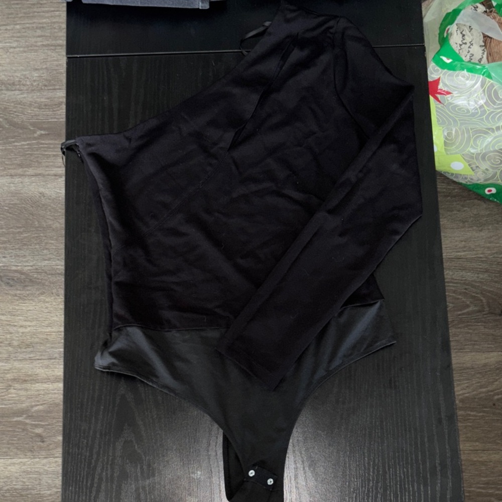 Black Long Sleeve Bodysuit One Arm